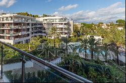 Stunning Three-Bedroom Apartment in the Prestigious Les Parcs du Cap Residence, Cap d'A