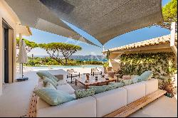 Saint-Tropez centre - Modern villa with wonderful sea view