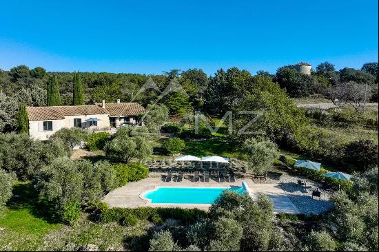 Gordes - Beautiful holiday home with splendid view