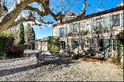 Charming, elegantly renovated Mas Provençal in Saint-Rémy-de-Provence