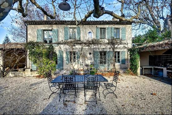 Charming, elegantly renovated Mas Provençal in Saint-Rémy-de-Provence