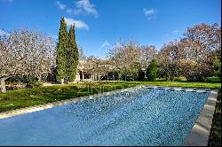 Charming, elegantly renovated Mas Provençal in Saint-Rémy-de-Provence