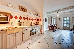 Charming, elegantly renovated Mas Provençal in Saint-Rémy-de-Provence