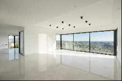 Modern property with panoramical sea and mountain view