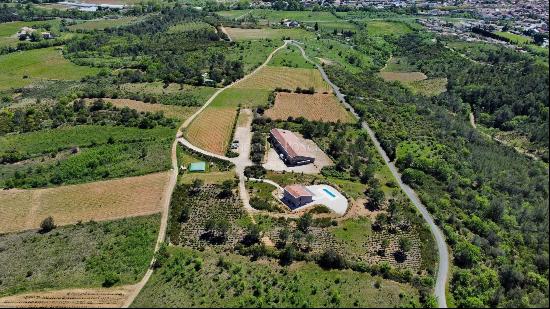 Elegant vineyard property AOP of the Languedoc 38 ha with modern cellar and house