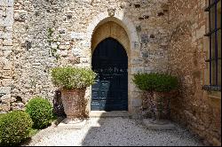 EXCLUSIVE Medieval castle near Uzès