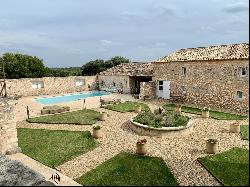 Near Uzès - Luxury property of 900 square meters surrounded by 400 hectares of private fo