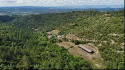 RARE ! 180 ha property in one piece, in absolute peace and quiet, house, gites, large she