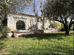 Authentic Mas Provençal + 2 rented apartments F3/F1 - 20 min from UZÈS