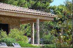 Exceptional villa close to Narbonne.