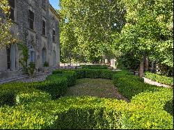 VENITIAN CHÂTEAU IN THE GARD