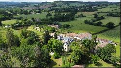 Beautiful castle, hotel and reception rooms, one hour north of Toulouse