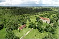 Authentic Quercy Chateau set in 91 hectares of land in the heart of the Lot!