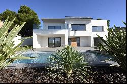 Contemporary Villa with Sea View in Cap d’Agde