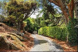 Flagstaff Hill, Glenalua Road, Killiney, Co Dublin