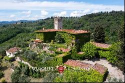 CASTLE WITH VIEWS OF THE HISTORIC CENTER OF FLORENCE FOR SALE