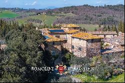 TUSCAN HISTORICAL VILLA FOR SALE IN THE CHIANTI HILLS