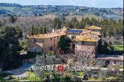 TUSCAN HISTORICAL VILLA FOR SALE IN THE CHIANTI HILLS