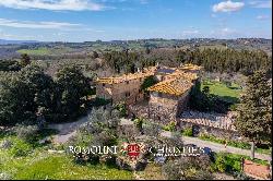 TUSCAN HISTORICAL VILLA FOR SALE IN THE CHIANTI HILLS