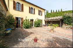 VILLA WITH PRIVATE SPRING FOR SALE IN TUSCANY