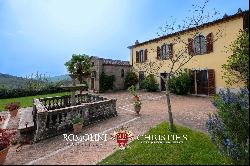 VILLA WITH PRIVATE SPRING FOR SALE IN TUSCANY