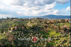 HISTORIC VILLA FOR SALE IN FLORENCE, PIAN DEI GIULLARI