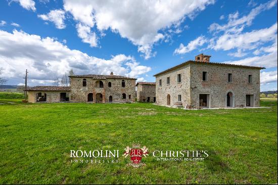 STONE HAMLET TO BE RESTORED FOR SALE IN CITTa DI CASTELLO, UMBRIA