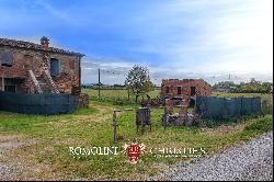 BOUTIQUE WINERY FOR SALE IN MONTEPULCIANO, TUSCANY