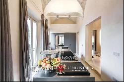 LUXURY APARTMENT WITH TERRACE AND GARAGE FOR SALE IN MONTEPULCIANO