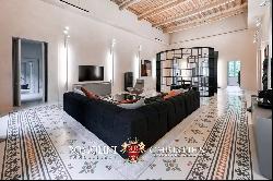 LUXURY APARTMENT WITH TERRACE AND GARAGE FOR SALE IN MONTEPULCIANO