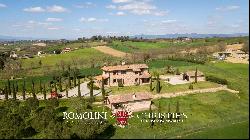 COUNTRY HOUSE WITH GARDEN FOR SALE IN TUSCANY, FOIANO DELLA CHIANA