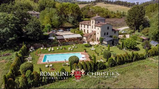 BOUTIQUE HOTEL FOR SALE IN SAN GIMIGNANO, TUSCANY