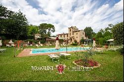 BOUTIQUE HOTEL FOR SALE IN SAN GIMIGNANO, TUSCANY