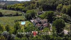 BOUTIQUE HOTEL FOR SALE IN SAN GIMIGNANO, TUSCANY