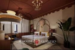 LUXURY BOUTIQUE HOTEL FOR SALE IN SANTA CROCE, FLORENCE