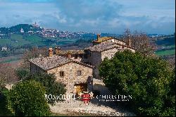 HISTORIC COUNTRY HOUSE WITH PANORAMIC VIEWS OF TODI FOR SALE IN UMBRIA