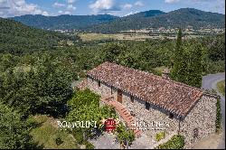 RESTORED FARMHOUSE FOR SALE IN CITTÀ DI CASTELLO, UMBRIA