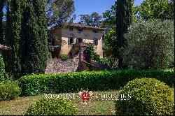 102-HA WINE ESTATE WITH HISTORIC VILLA FOR SALE IN CHIANTI CLASSICO, TUSCANY