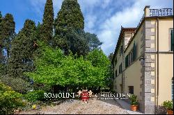 HISTORIC VILLA WITH POOL FOR SALE IN PERUGIA, UMBRIA