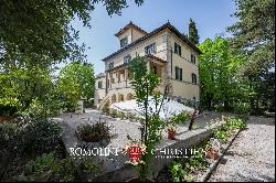 HISTORIC VILLA WITH POOL FOR SALE IN PERUGIA, UMBRIA