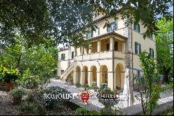 HISTORIC VILLA WITH POOL FOR SALE IN PERUGIA, UMBRIA