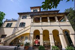 HISTORIC VILLA WITH POOL FOR SALE IN PERUGIA, UMBRIA