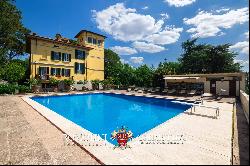 LIBERTY VILLA WITH POOL FOR SALE IN AREZZO, TUSCANY