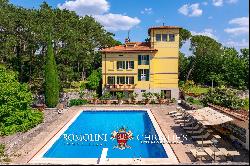 LIBERTY VILLA WITH POOL FOR SALE IN AREZZO, TUSCANY