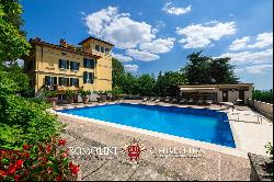 LIBERTY VILLA WITH POOL FOR SALE IN AREZZO, TUSCANY