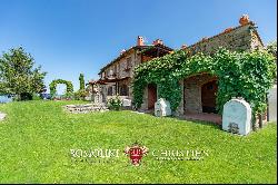 ESTATE WITH VINEYARDS AND OLIVE GROVE FOR SALE IN TUSCANY, FLORENCE