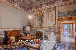 LUXURY APARTMENT FOR SALE IN THE HISTORIC CENTER OF CITTÀ DI CASTELLO