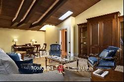 EXCLUSIVE APARTMENT FOR SALE IN PALAZZO PORTINARI SALVIATI,