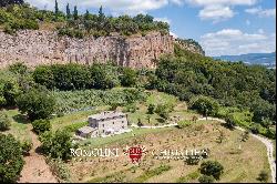 LUXURY VILLA FOR SALE IN ORVIETO, UMBRIA