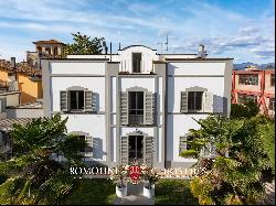 VILLA LIBERTY WITH TERRACE FOR SALE, HISTORIC CENTER OF CITTa DI CASTELLO